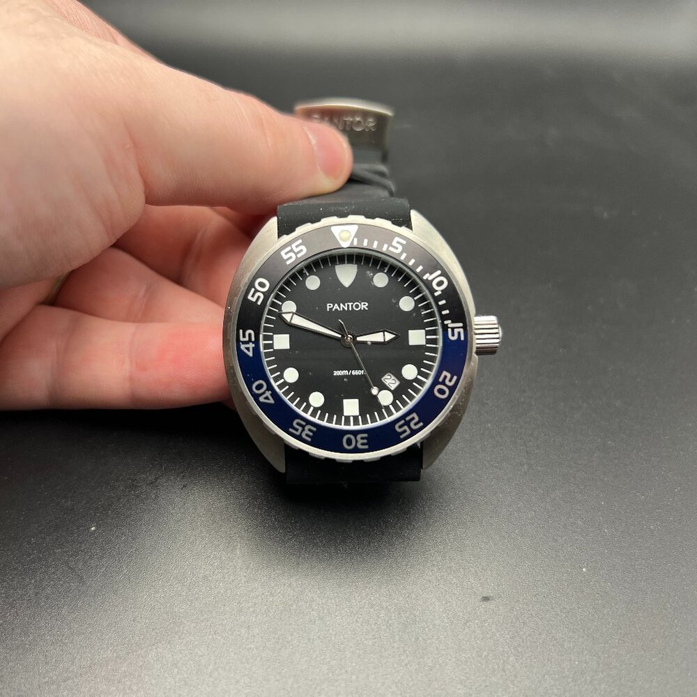 Pantor Quartz Dive Watch